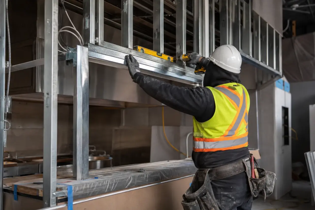 The kitchen and dining conditions that change the work